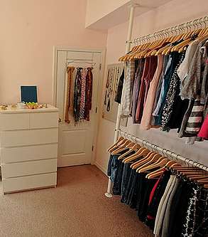 غرفة ملابس سهلة التنفيذ