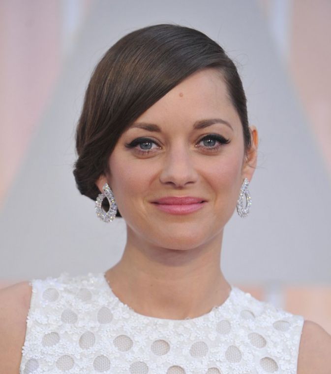 المكياج مع خط الآيلاينر