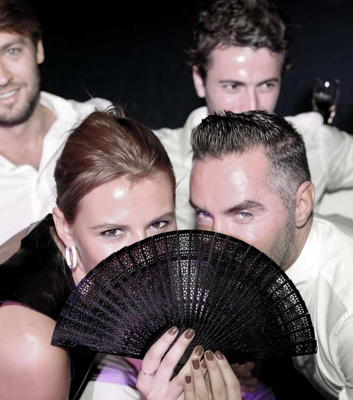 ثنائي DSquared2 يهز دبي