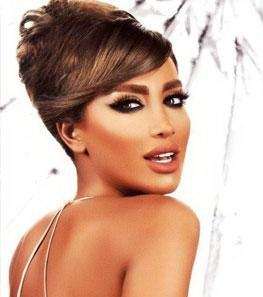 الشعر البني الداكن بلون الشوكولاته