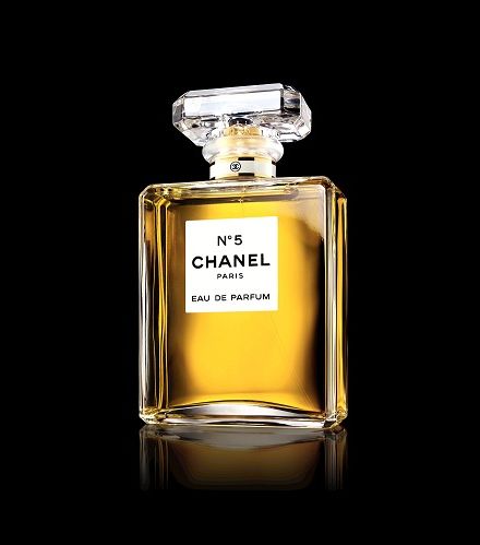 عطر N 5 الخالد في تاريخ CHANEL