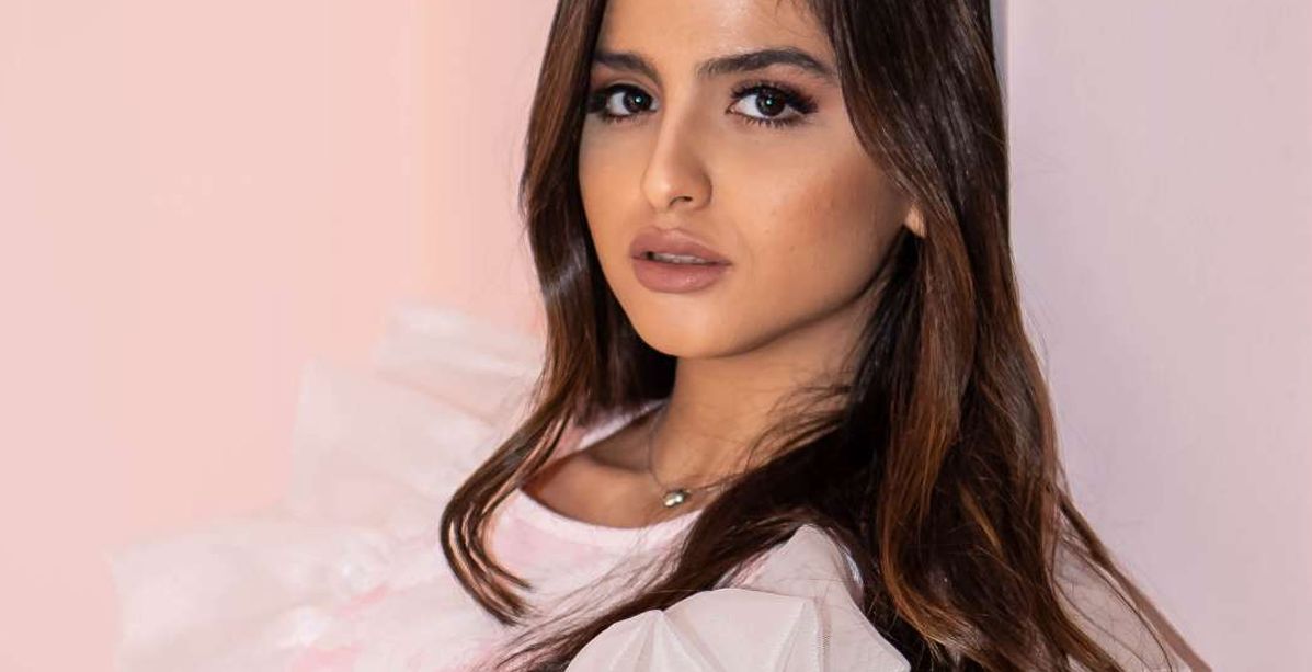 حلا الترك وصلت لسن التخيير... فهل ستعيش مع والدها أو أمّها؟