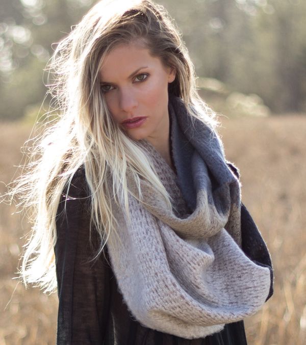 شالات الصوف المتعددة الألوان