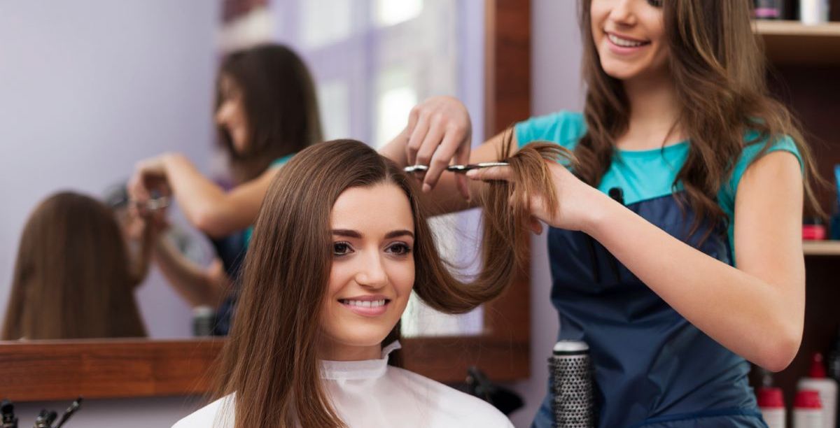 هل قص الشعر يوقف التساقط