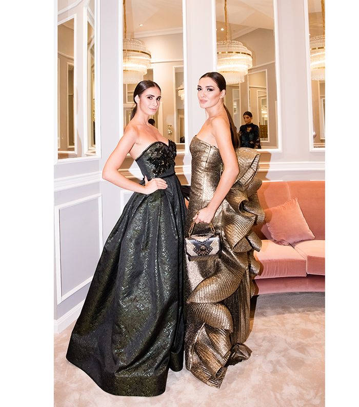 الفساتين الفخمة والميتاليكية من Galeries Lafayette في دبي مول