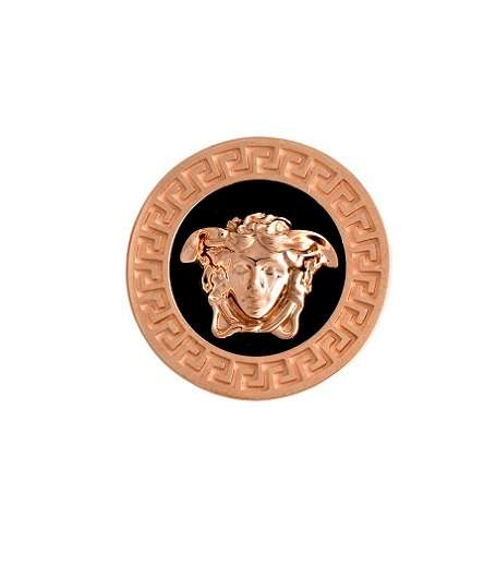 تعفرفي بالصور على أبرز قطع مجوهرات مجموعة Medusa من علامة Versace