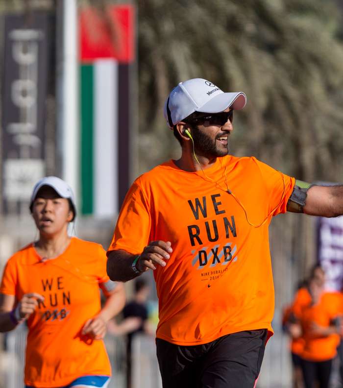 تجمع 13 ألف عداء بالقرب من برج خليفة لبدء سباق WE RUN DXB