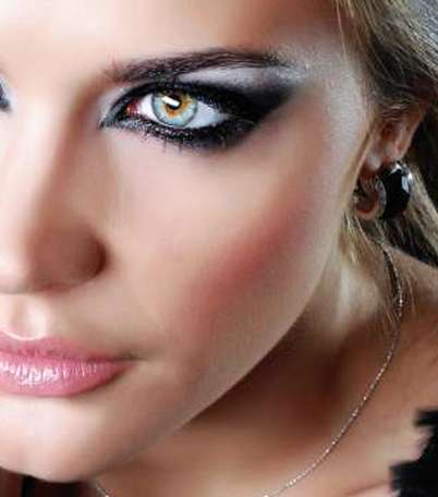 من ياسمينة...أهم 10 نصائح لماكياج العيون 