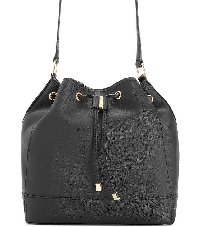إعتمدي في صيف 2014 حقيبة الـ Bucket Bag واختاريها من كالفن كلاين