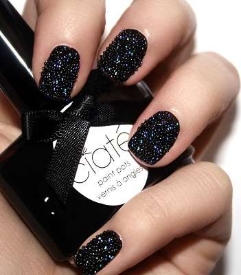 طلاء أظافر الكافيار الأسود من Ciaté