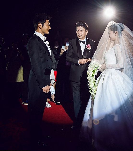صور حفل زفاف كيم كارداشيان الصينية