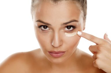 صور خافي العيوب من ماك