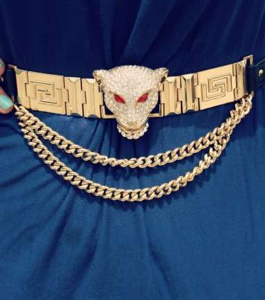 من خزانة زبيدة يعقوب، اخترنا لكِ حزاماً من فيرساتشي