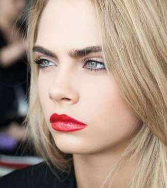 أحمر شفاه Rouge Pur Couture  من YSL يتألق على شفاهك