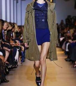 غيري إطلالتك مع تصاميم دار Galliano لربيع وصيف 2016