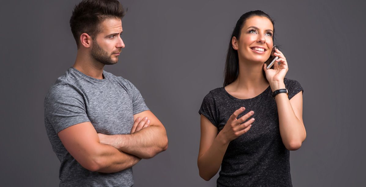 كيف تثيرين غيرة الرجل؟
