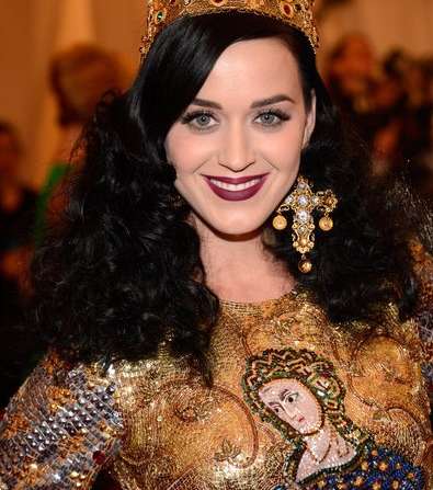 Dolce &Gabbana يتوّج الملكة كايتي بيري