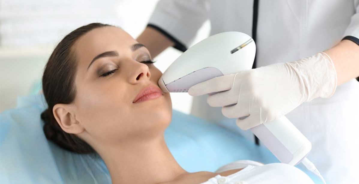 اثار سلبية لتقنيات تجميل شهيرة عليك الانتباه منها