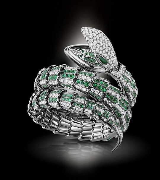 إختاري ساعة Serpenti المتميزة