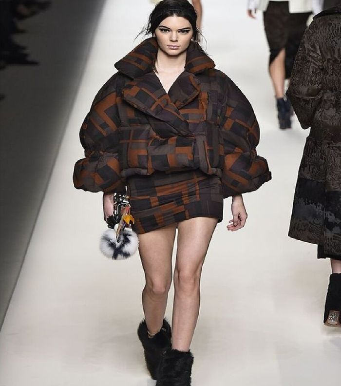 صور اجمل فساتين سهرة قصيرة تركية