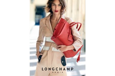 شاهدي حملة Longchamp الاعلانية الجديدة لربيع 2016