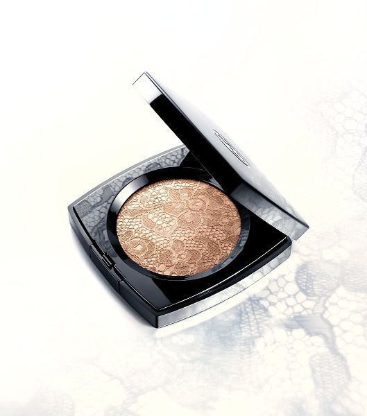 بودرة Dentelle Précieuse المميزة من CHANEL