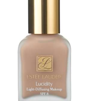 كريم أساس Lucidity