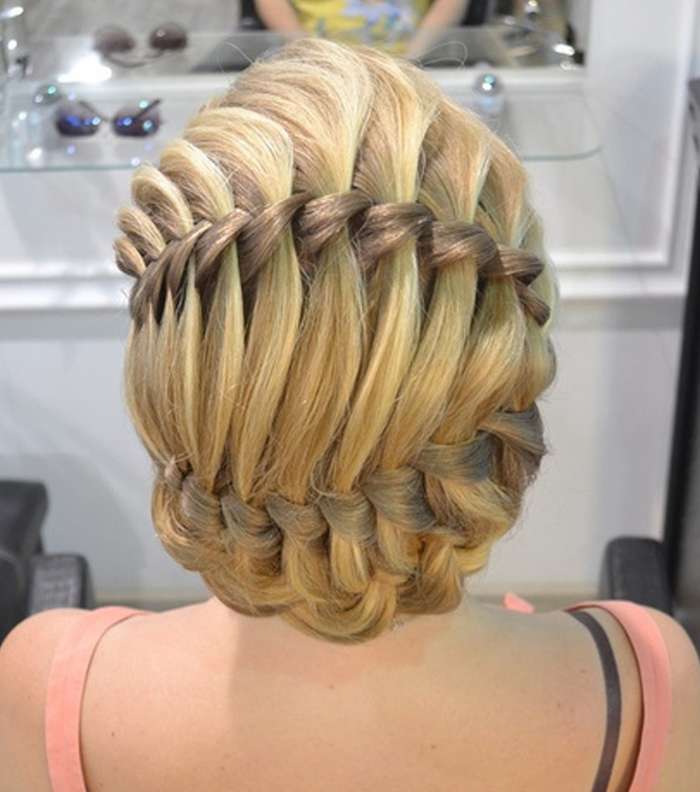 تعرفي إلى اخر تسريحات الشعر لتواكبينها