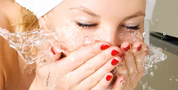 نصائح لتعرفي كيفيّة تنظيف بشرة وجهك
