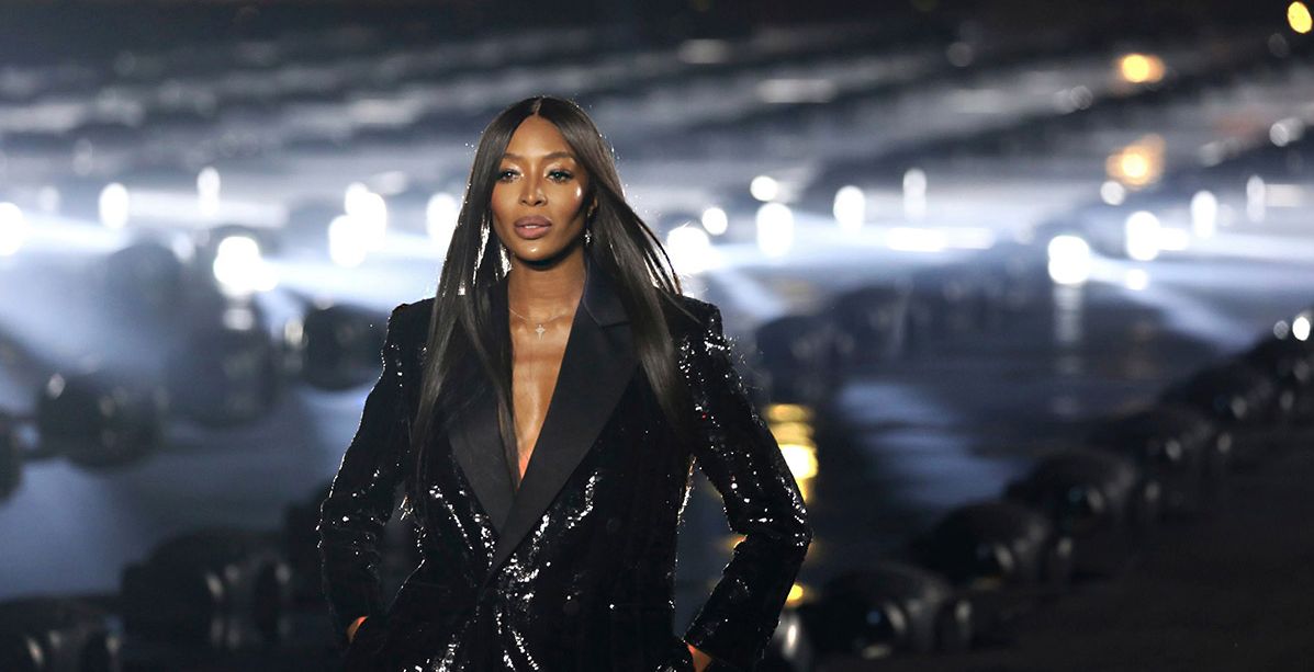 نعومي كامبل في عرض Yves Saint Laurent لربيع وصيف 2020
