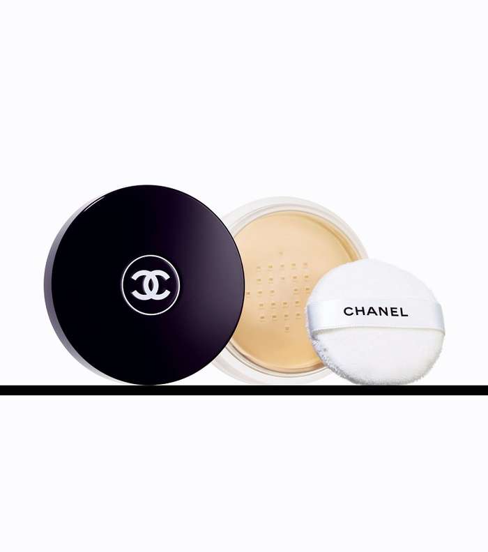Poudre Universelle Libre: أبرز مستحضرات ماكياج البشرة في عرض CHANEL