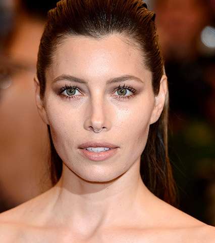 جيسيكا بيال: 