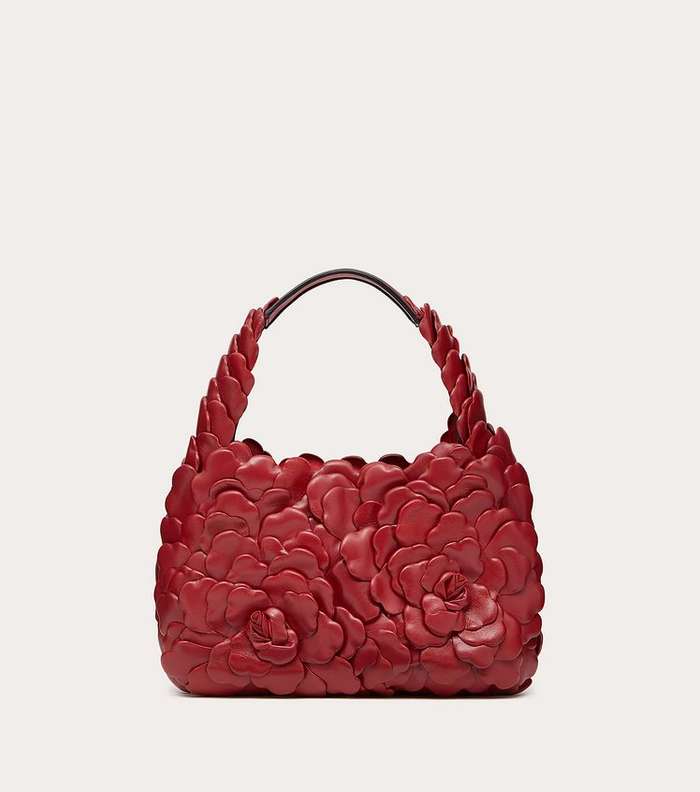 صور اجمل ماركة فالنتينو شنط