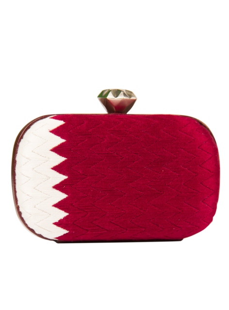 شنطة أنيقة بتوقيع دولة قطر و Sarah`s bag