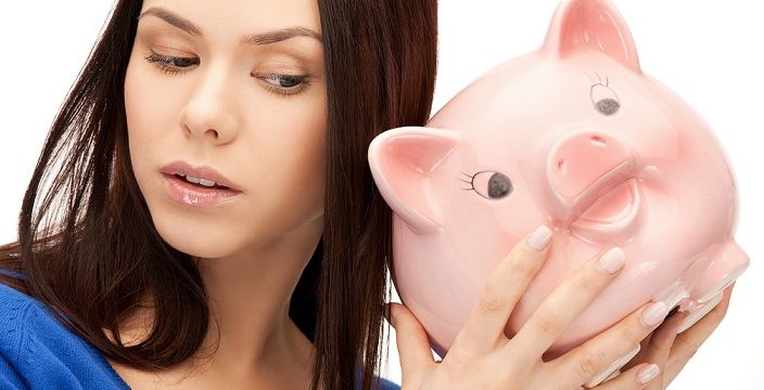 4 عادات سيئة تنفق مالك!