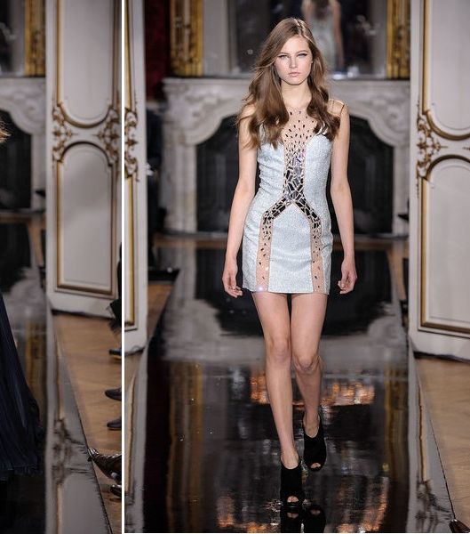 إعتمدي أجمل الفساتين القصيرة الضيقة