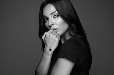 نادين نسيب نجيم في حملة "غرس الأمل"