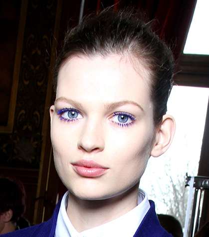 الماسكارا الزرقاء...جماهيرية ونجاح صاعق 