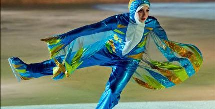 زهرة لاري: أوّل خليجيّة تشارك في بطولة عالميّة للتزلّج على الجليد!