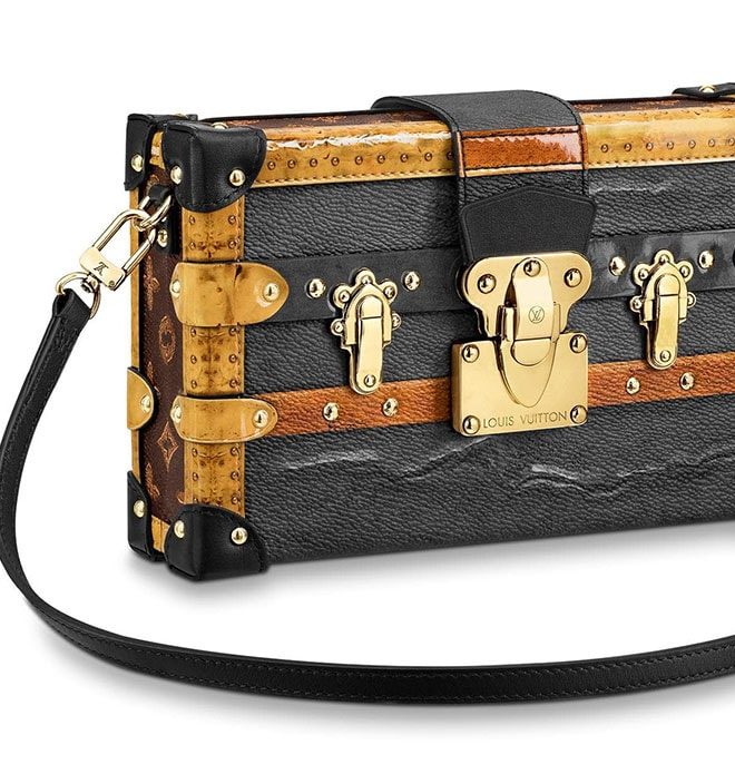 حقيبة Petite Malle Trunk من لويس فويتون