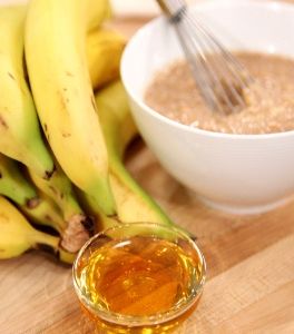 خلطة الموز وزيت اللوز