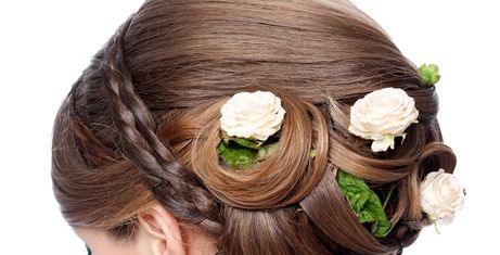 5 نصائح لتسريحة شعر مثاليّة يوم زفافك