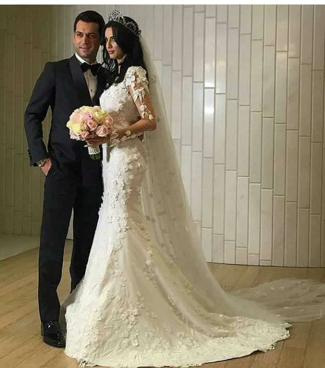 أناقة فستان زفاف ملكة جمال المغرب السابقة إيمان الباني