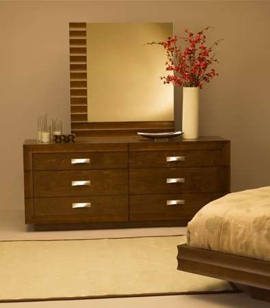 المرآة الكلاسيكية تريح الاجواء في غرفة نومك