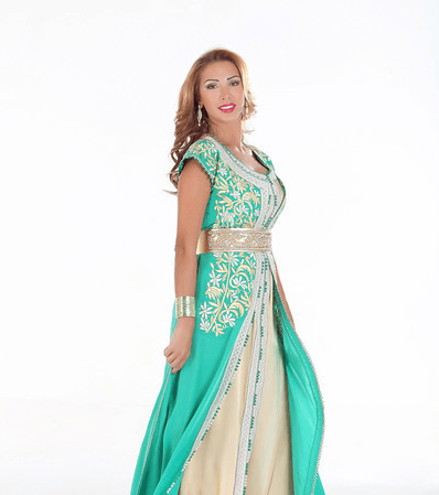 جلابية مغربية مطرّزة