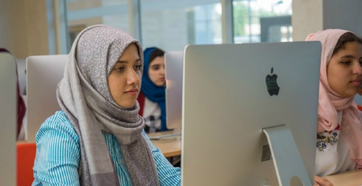 السعودية تحصل على الجائزة العالمية لتمكين المرأة في التقنية 
