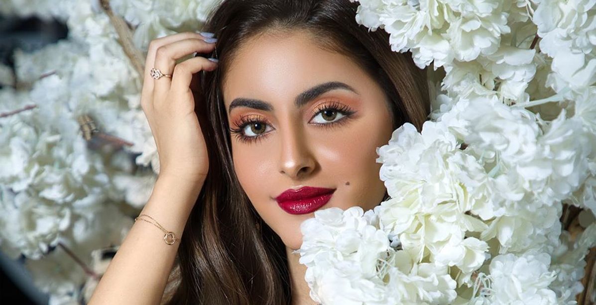 الفنانة السعودية جود عزيز تعتزل السوشال ميديا وترتدي الحجاب