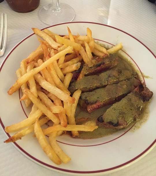 وجبتي المفضلة لدى Le Relais de L'Entrecote في باريس أو جنيف