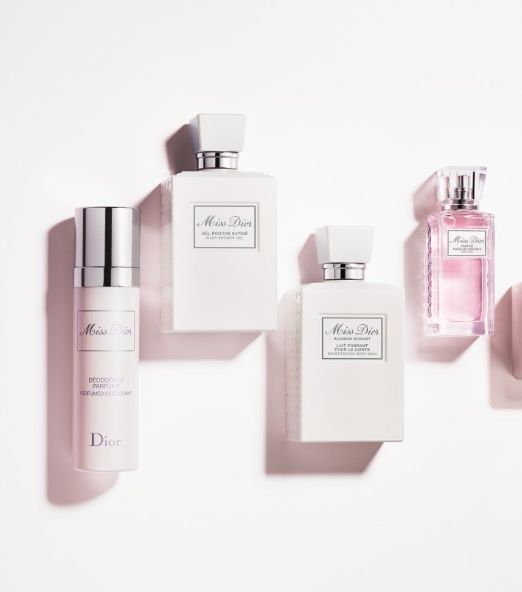 مجموعة رائعة لجمالك الدائم مع Miss Dior 