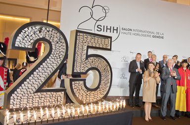 بالصور، اكتشفي اجواء افتتاح معرض SIHH للساعات الفاخرة